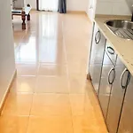 Paradise House Апартаменты *