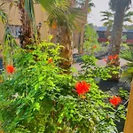 Paradise House Апартаменты *