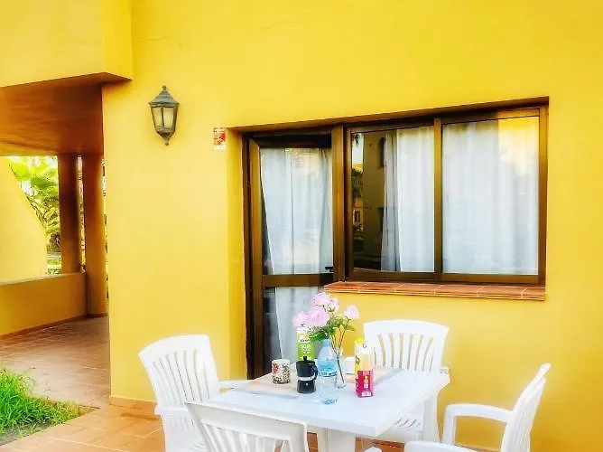 Paradise House كوراليهو